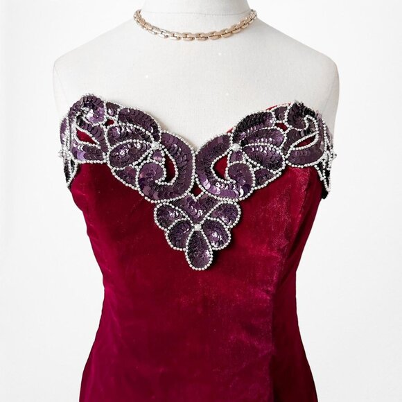 Vintage Burgundy Red Strapless Sequin Beaded Velvet Bodycon Maxi Slit Prom Dress - Picture 6 of 7